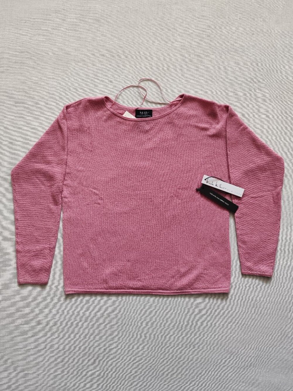 NWT Nicole Miller New York 100% Extra Fine Merino Wool Sweater Pink size/S.